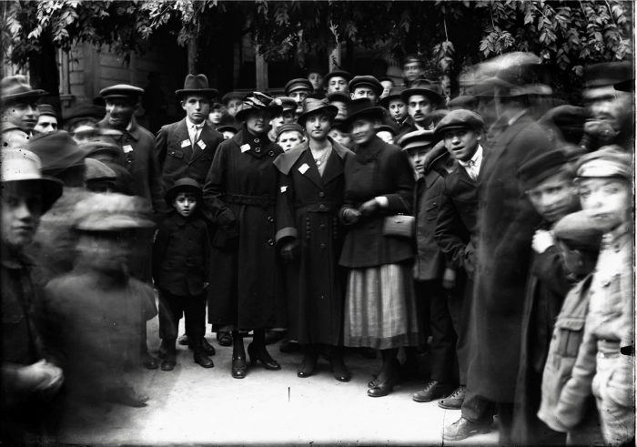 Premiera <em>Szklanych negatywów</em> w reż. Jana Borowca na 60. Krakowskim Festiwalu Filmowym