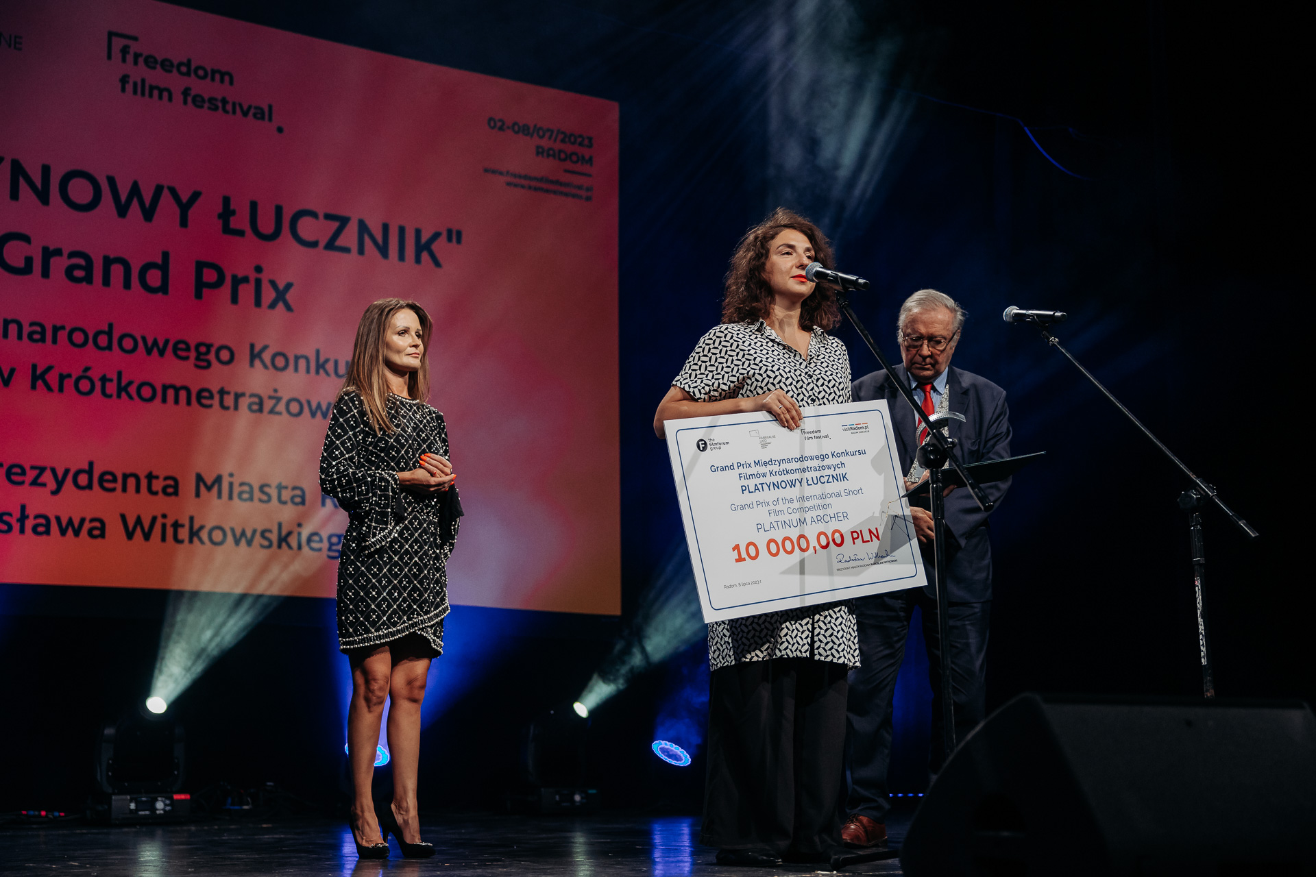 Platynowy Łucznik dla <em>Na żywo</em> i Nagroda specjalna dla <em>Trzech opowiadań o Basi</em>